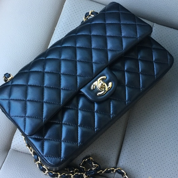 Coming soon… Chanel Classic lambskin - Picture 1 of 3